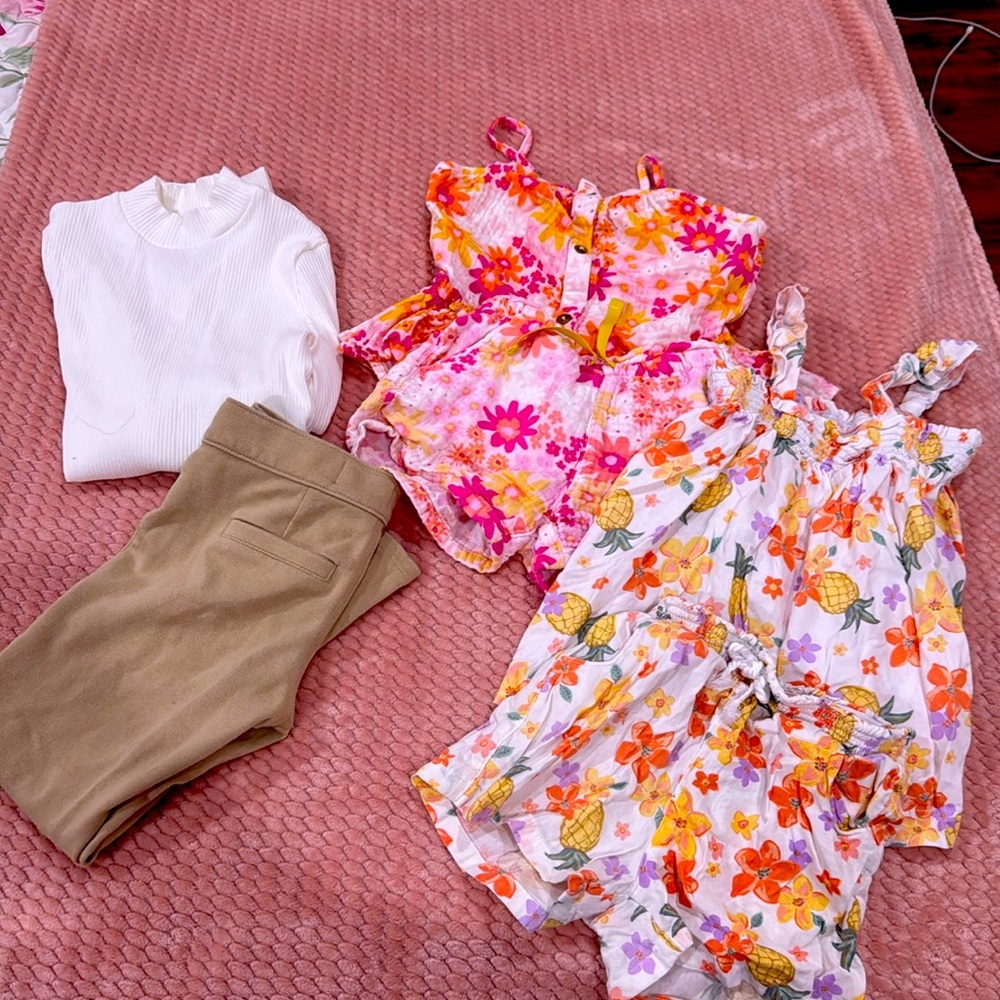 Girl lot of Clothes